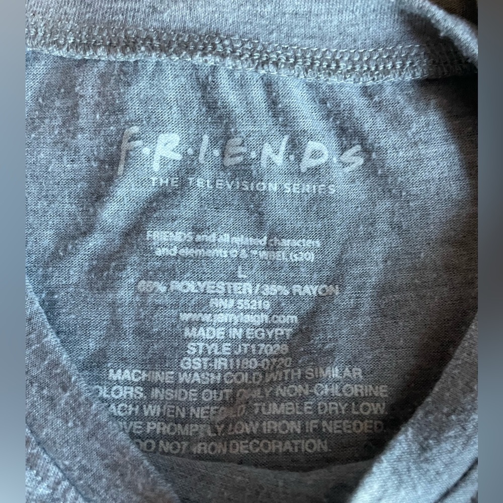 Central Perk Tee - Picture 2 of 3